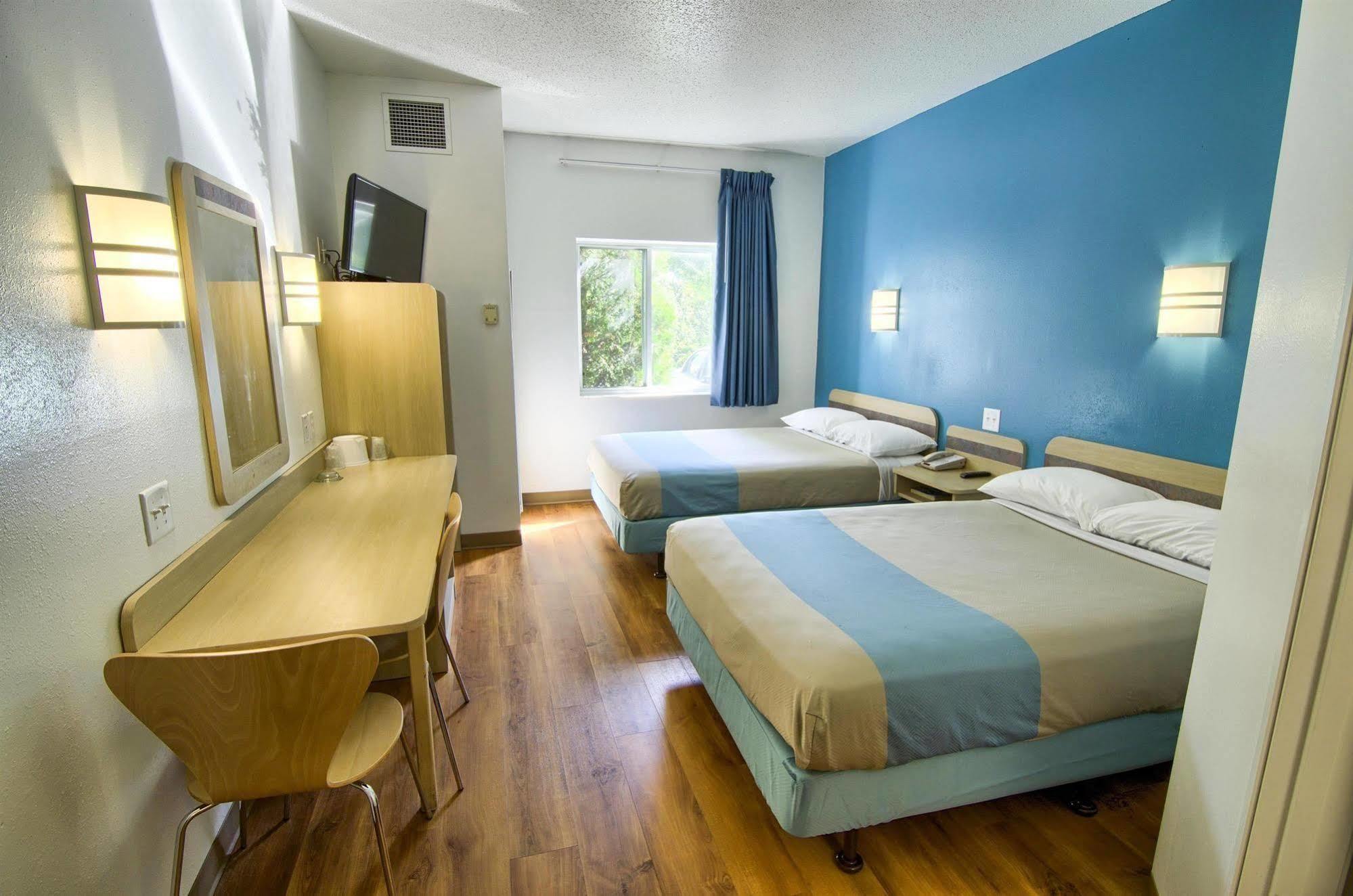 Motel 6-Portsmouth, Nh Экстерьер фото